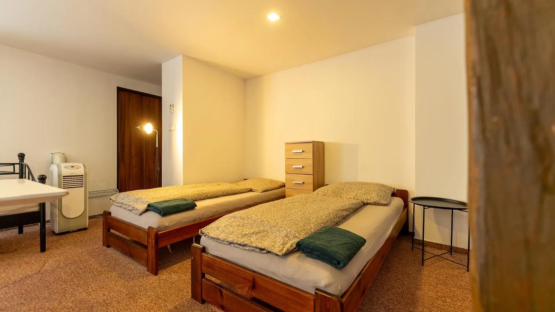 אוסטרבה Hostel U Areny 0*,
